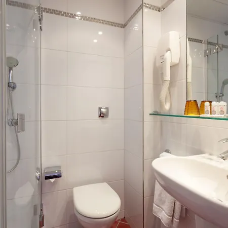 Hotel Virgina 3*